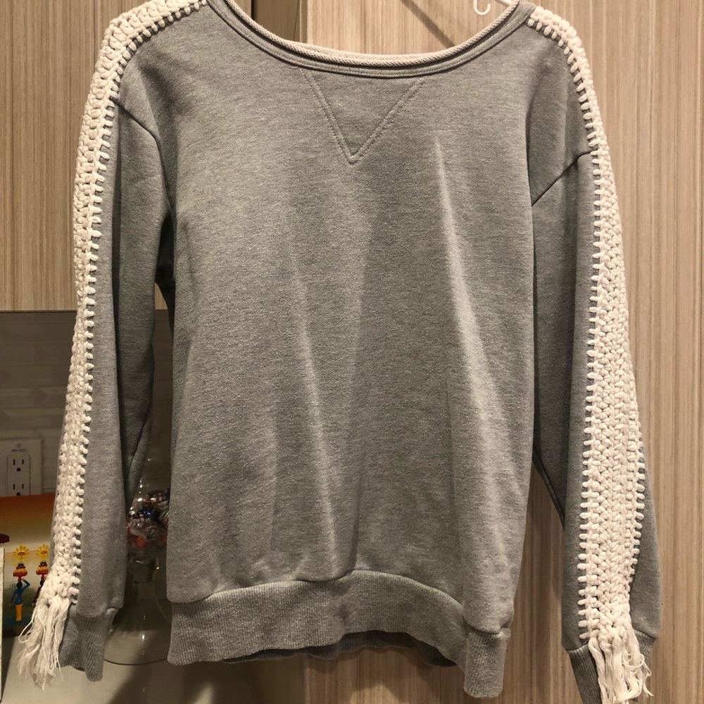Pepin sweatshirt fringe sleeve detail size large